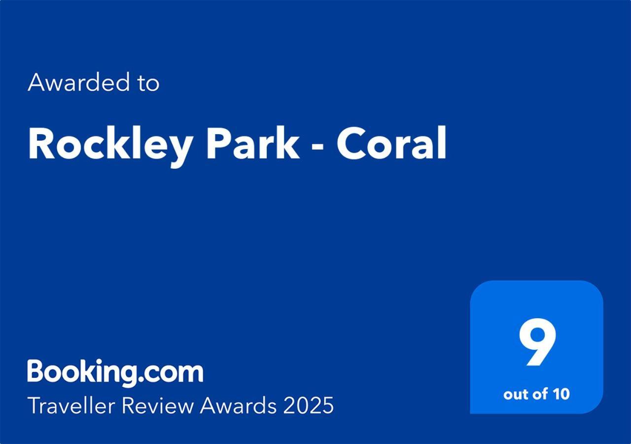 ホテル Rockley Park - Coral プール エクステリア 写真